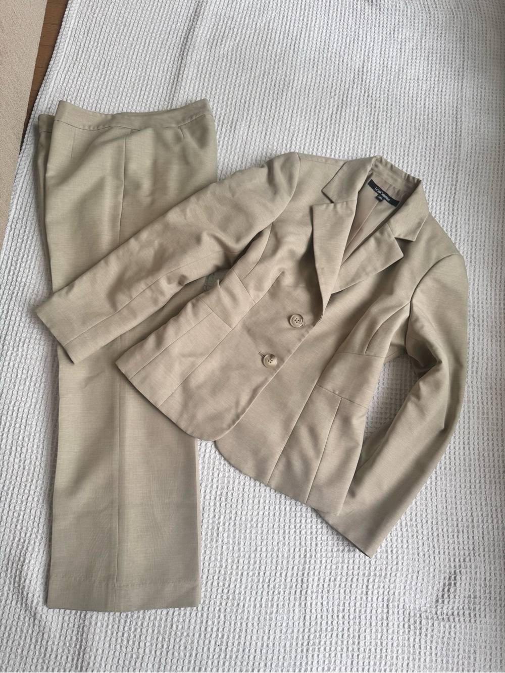 Women's Beige Suit Jacket & Pants - Classic Tailored Blazer Set